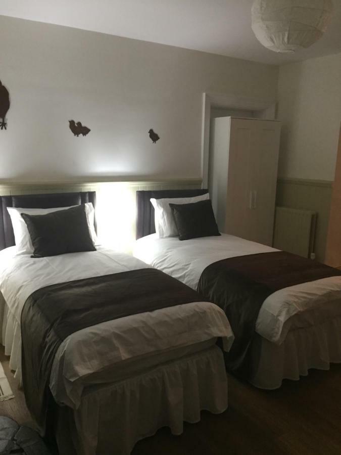 Good Intent Rooms Waltham Abbey Exteriör bild