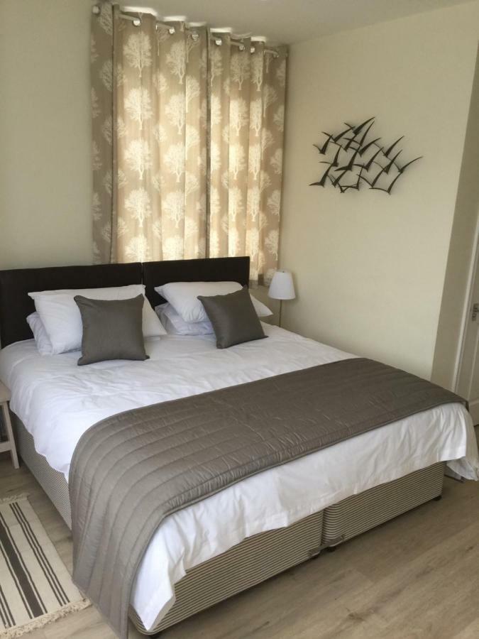 Good Intent Rooms Waltham Abbey Exteriör bild