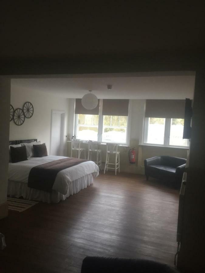 Good Intent Rooms Waltham Abbey Exteriör bild